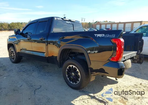 2023 Toyota Tundra Sr5 z USA, uszkodzony, nr VIN 5TFLA5DAXPX104023